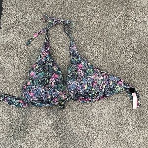 Victoria’s Secret swim top 36D